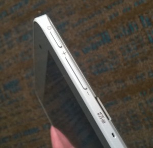 Right Side Controls of The Toshiba Encore 2