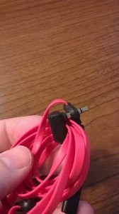 The Zound Loop Securing The Coloud Pop Headphones