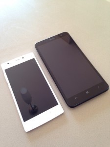 Side by Side Blu VIVO IV Compared to a Nokia 1320