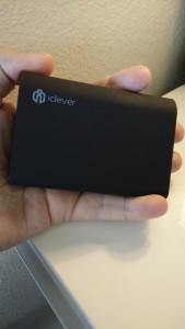 iClever USB Charger Compact Size