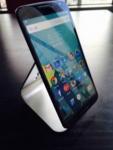 Nexus 6 Floats on the Kbtel Stand